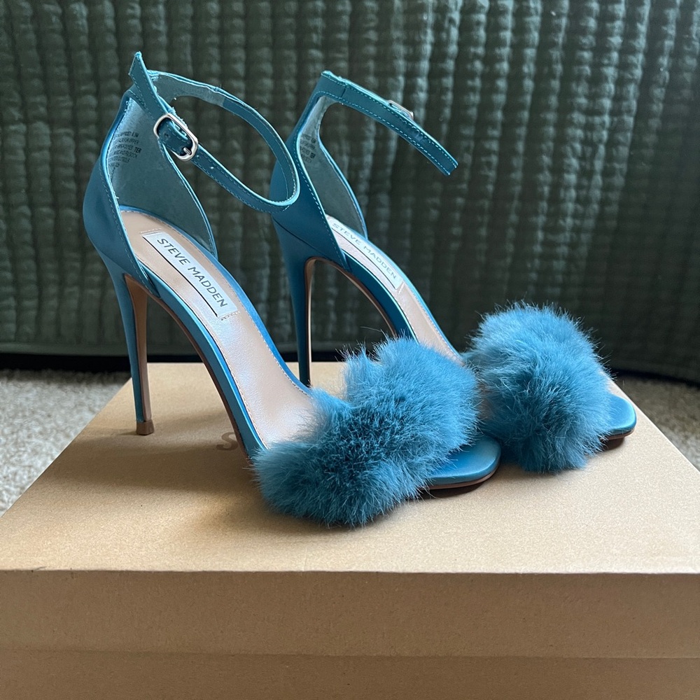 Steve Madden Turquoise Fur Heeled Sandals